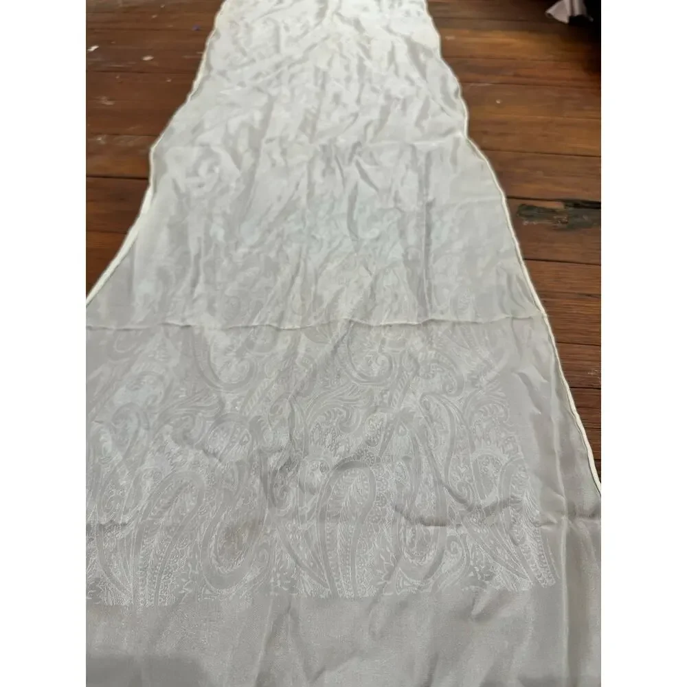 White Vintage Elegant Paisley Detail Textured Satin Hand Rolled Bridal Scarf